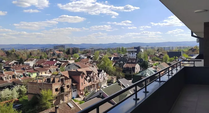 Četvoroiposoban stan | 4zida