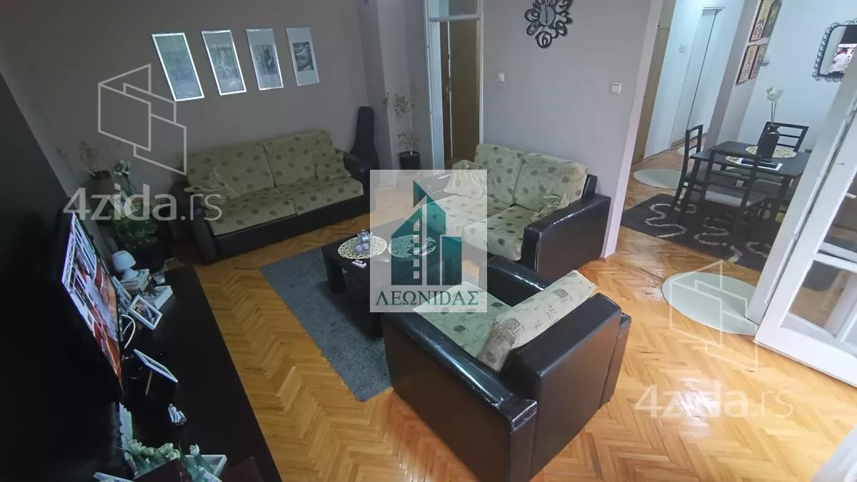 Troiposoban stan | 4zida