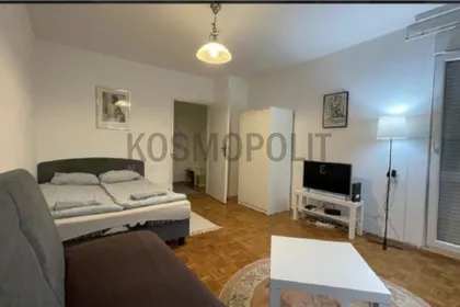Petra Lekovića | 4zida.rs