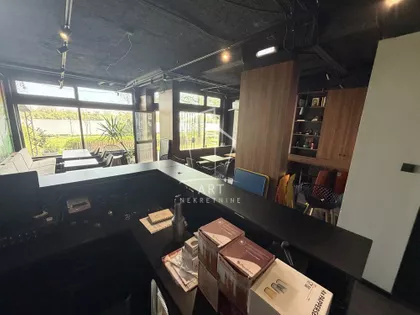 Dunavski kej | 4zida.rs