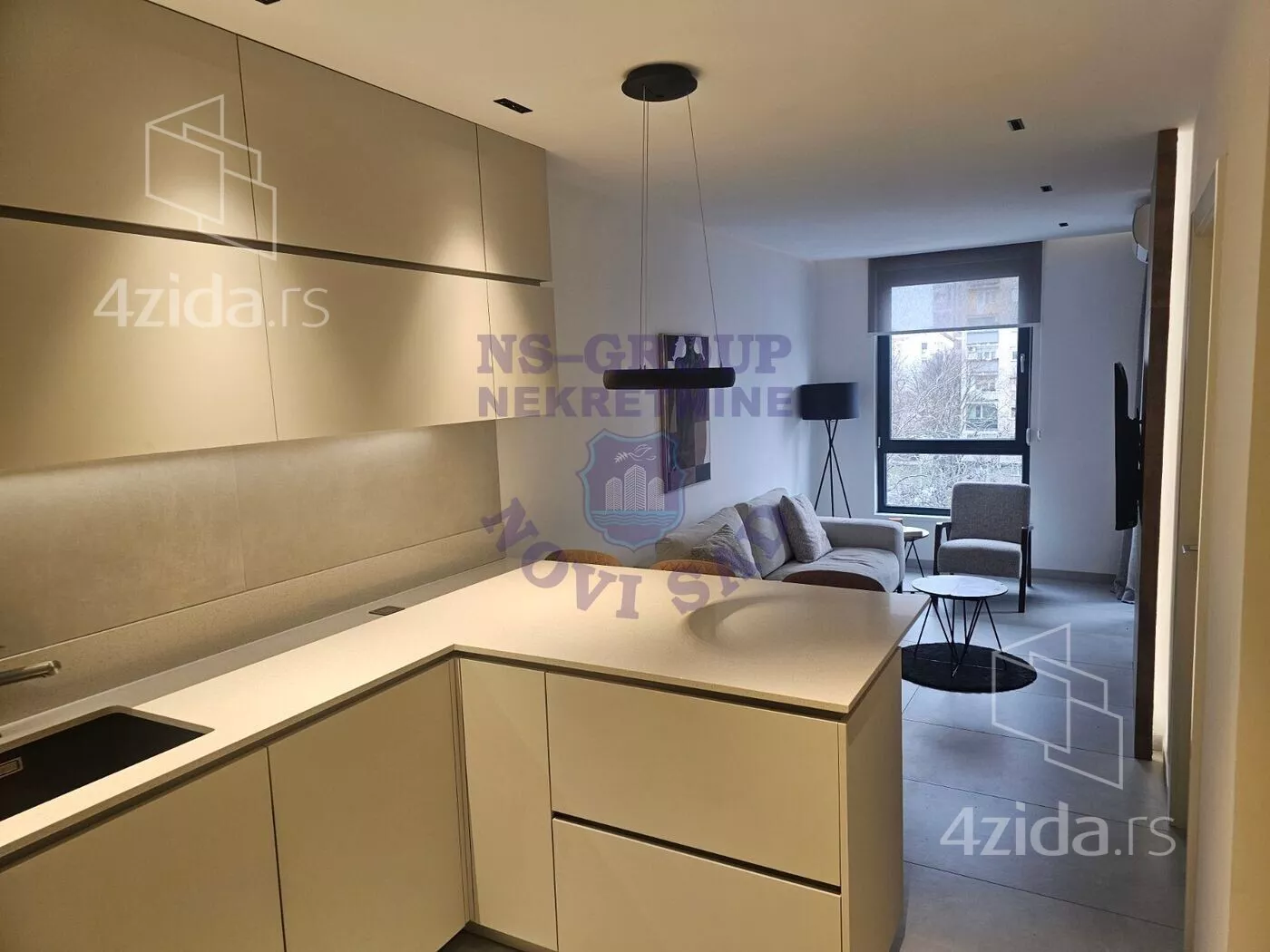 Jednoiposoban stan | 4zida