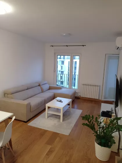 Šumadijska 49 | 4zida.rs
