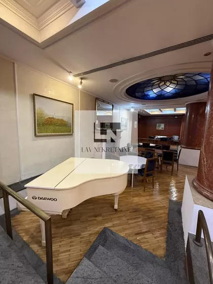 Knez Mihailova | 4zida.rs