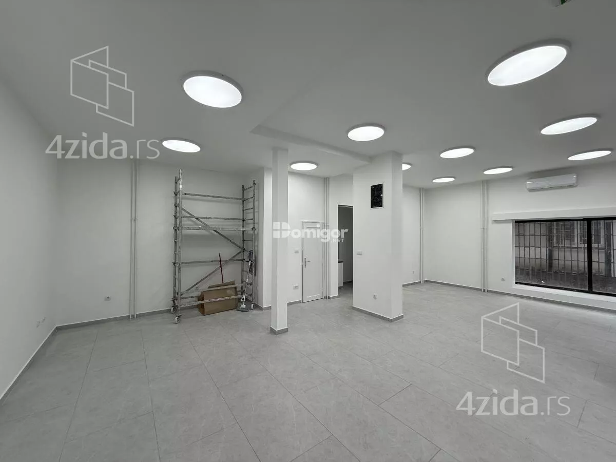 Poslovni prostor | 4zida