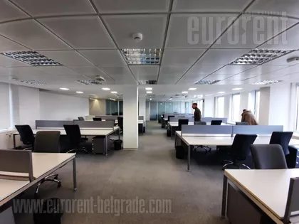 TRG REPUBLIKE | 4zida.rs