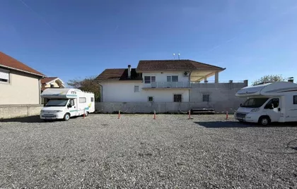 Ugrinovački Put 23 Deo | 4zida.rs