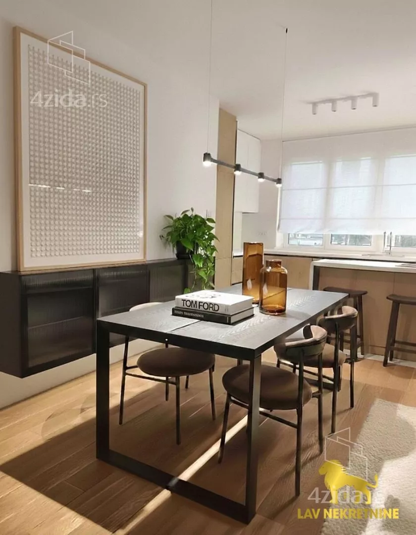 Četvorosoban stan | 4zida