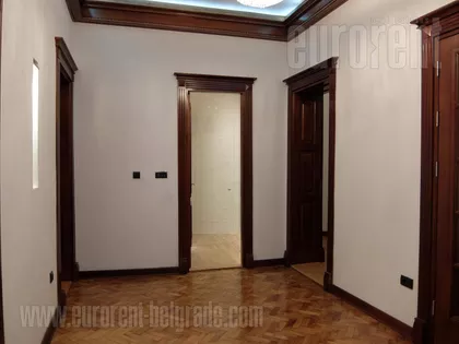 HILANDARSKA OKOLINA | 4zida.rs