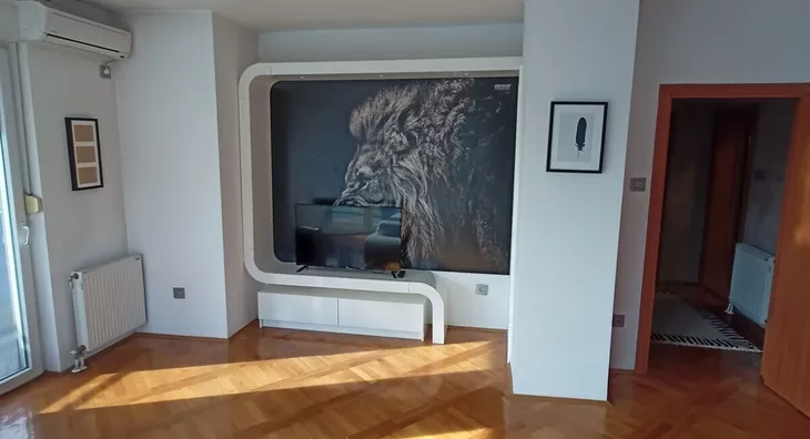 Četvoroiposoban stan | 4zida