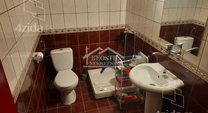 Petoiposoban stan | 4zida