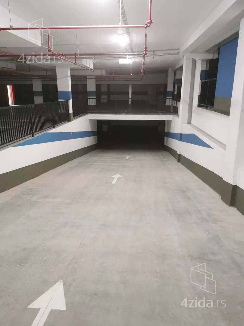 Garaža | 4zida