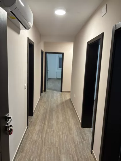 Miće Popovića 25 | 4zida.rs