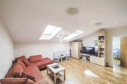 Maršala Birjuzova | 4zida.rs