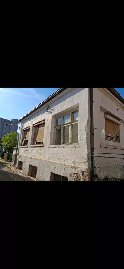 Varnička 17 | 4zida.rs