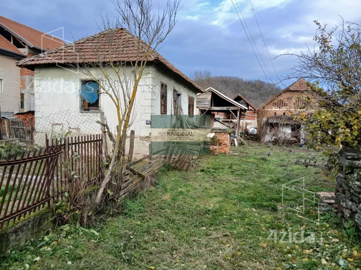 Plac | 4zida