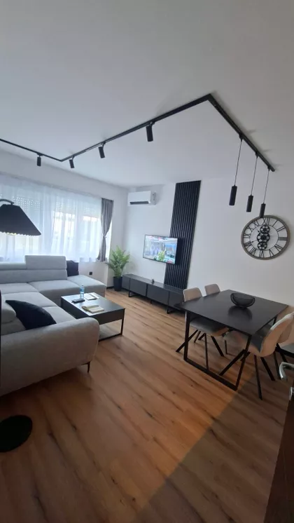 Bulevar Cara Lazara | 4zida.rs