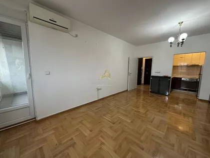 Vašarište | 4zida.rs