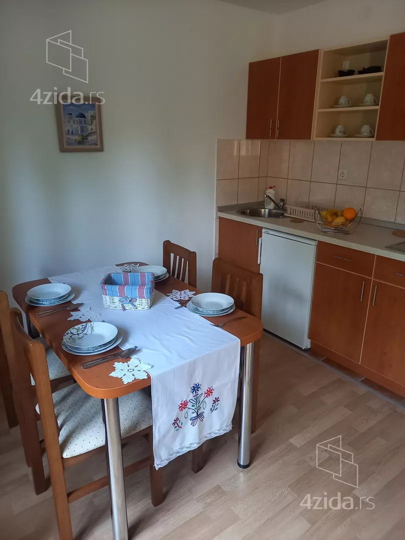 4-etažna kuća | 4zida