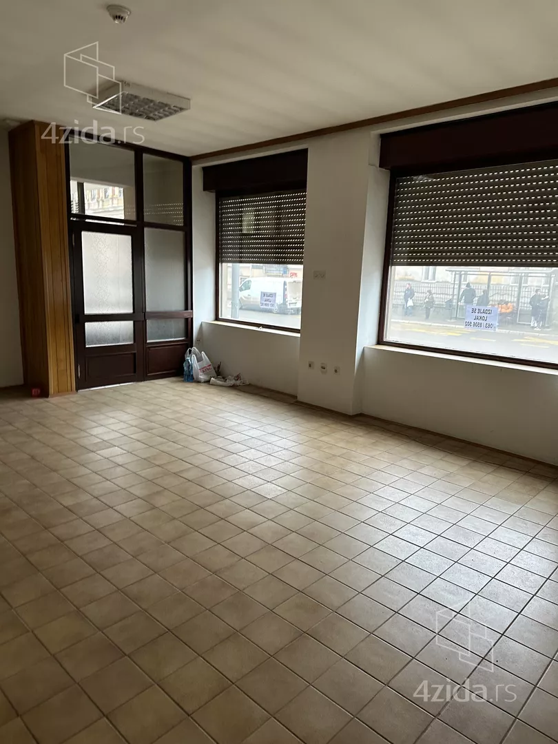 Poslovni prostor | 4zida