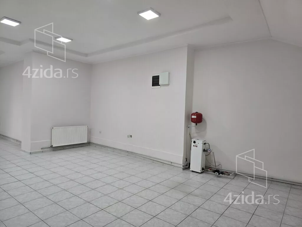 Poslovni prostor | 4zida