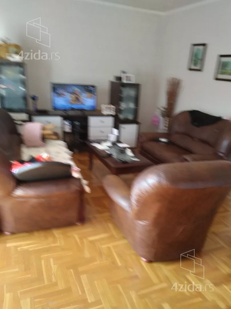 3-etažna kuća | 4zida