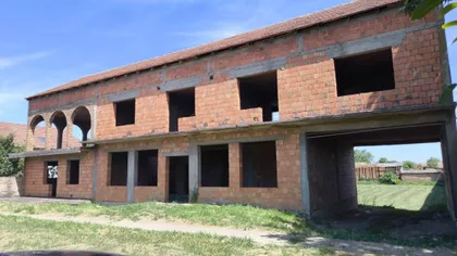 Samoš | 4zida.rs