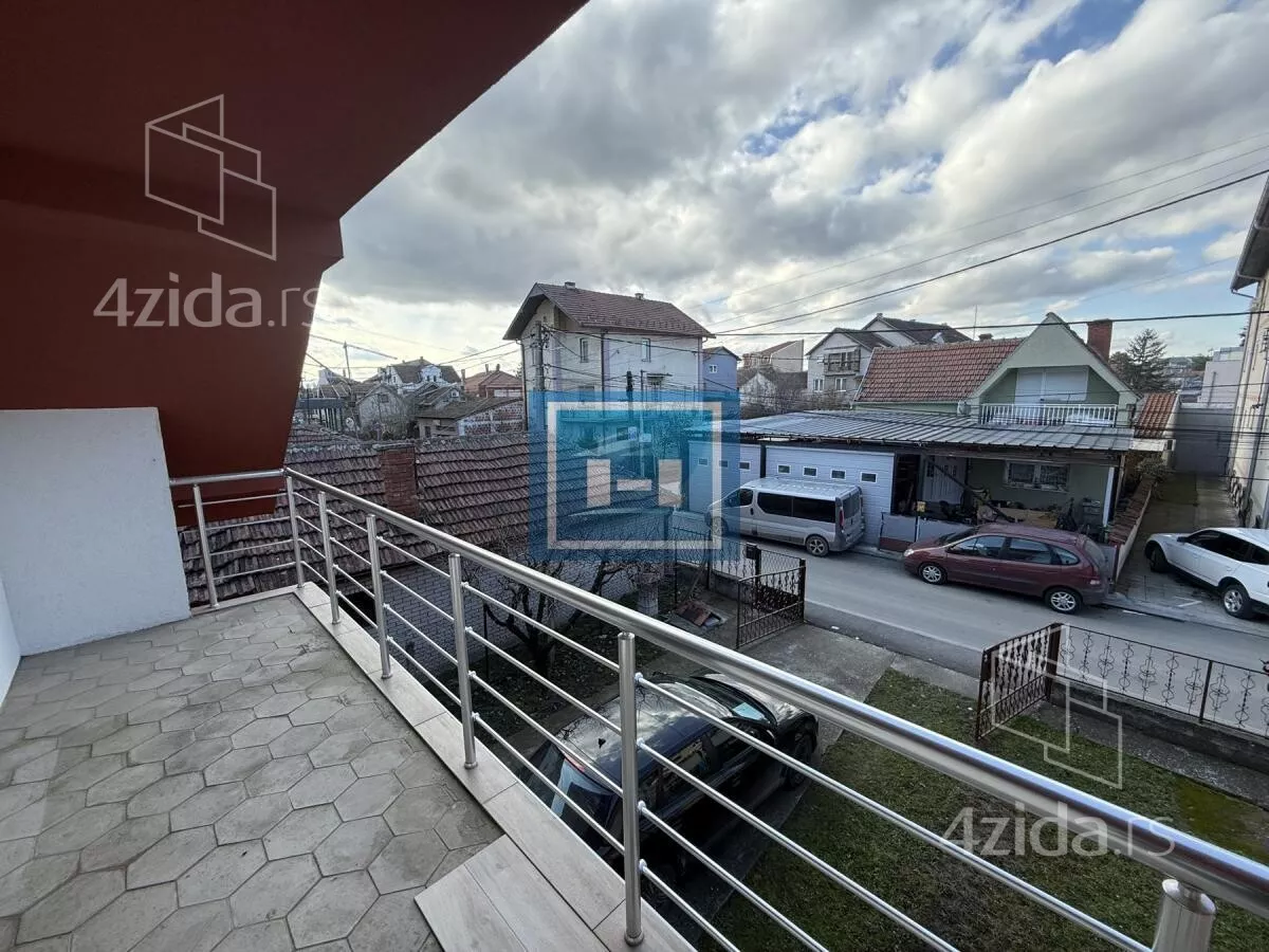 Kuća | 4zida