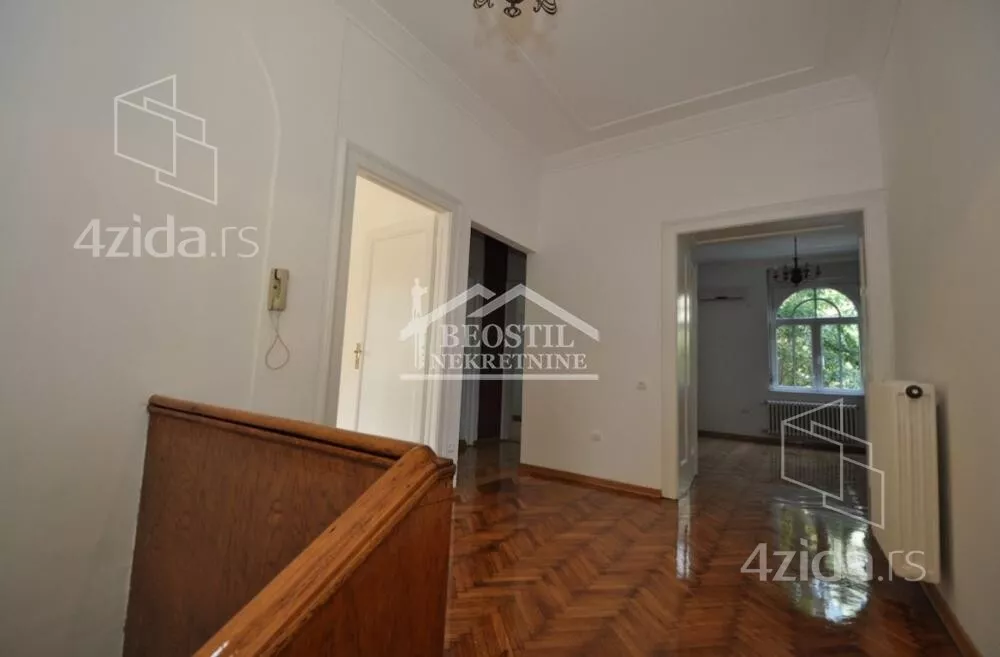 Šestosoban stan | 4zida