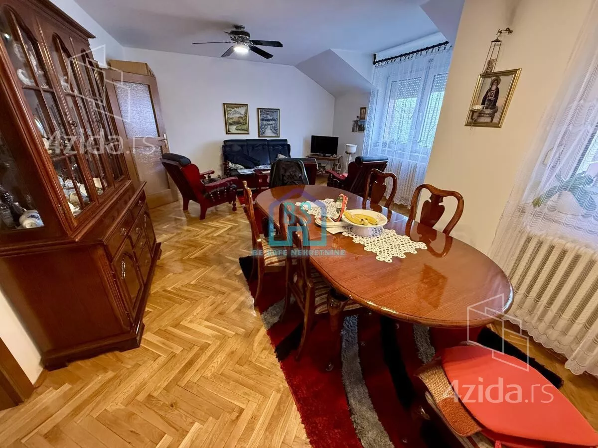 Četvorosoban stan | 4zida
