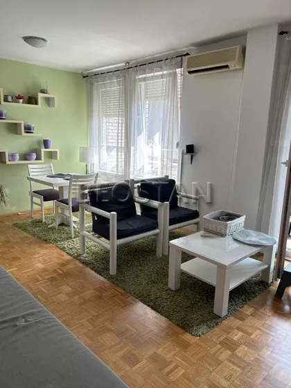 Vojislava Ilića | 4zida.rs