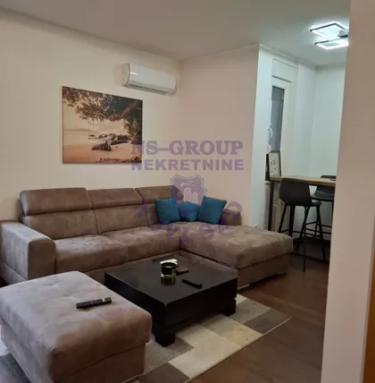 Bulevar Patrijarha Pavla (Somborski Bulevar) | 4zida.rs