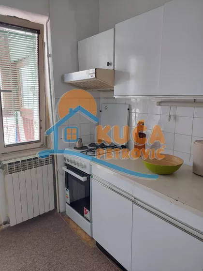 Prvomajska | 4zida.rs