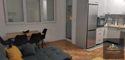 Crveni Pevac | 4zida.rs