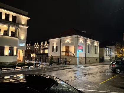 Karađorđeva 15 | 4zida.rs