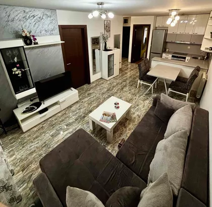 Vukov Spomenik | 4zida.rs