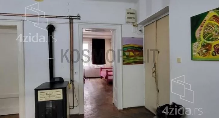 Četvoroiposoban stan | 4zida