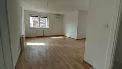 Bulevar Patrijarha Pavla (Somborski Bulevar) | 4zida.rs