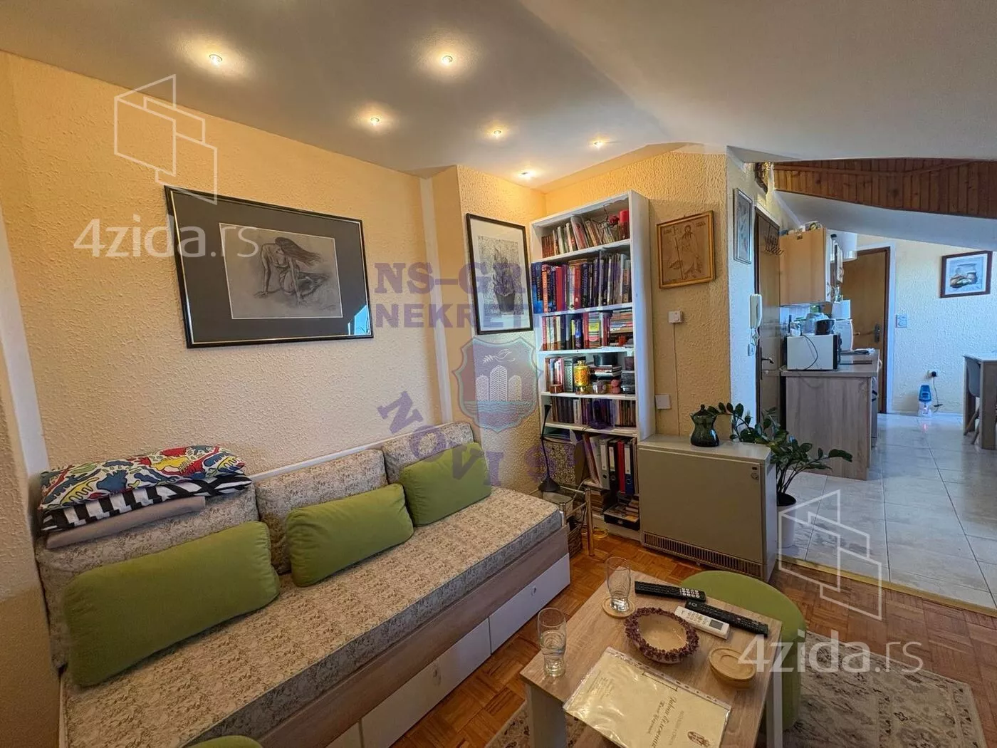 Jednoiposoban stan | 4zida