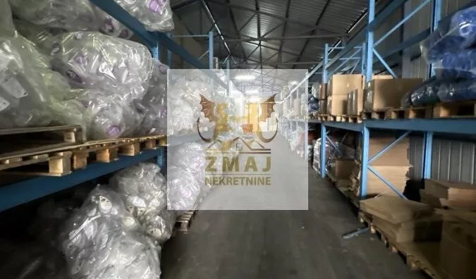 Poslovna zgrada | 4zida