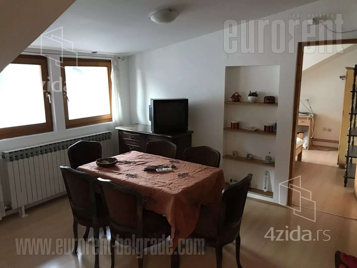 Troiposoban stan | 4zida