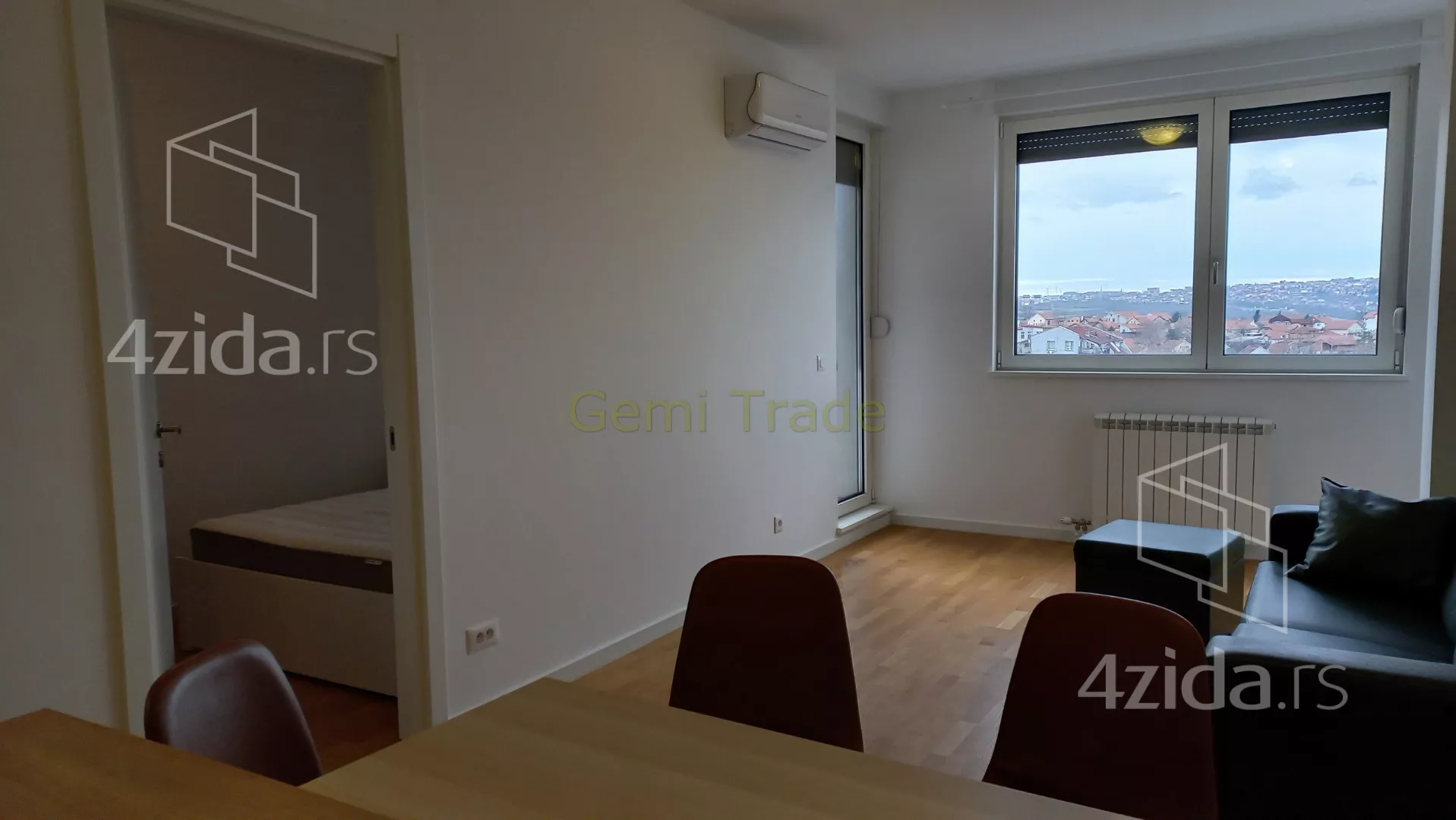 Jednoiposoban stan | 4zida