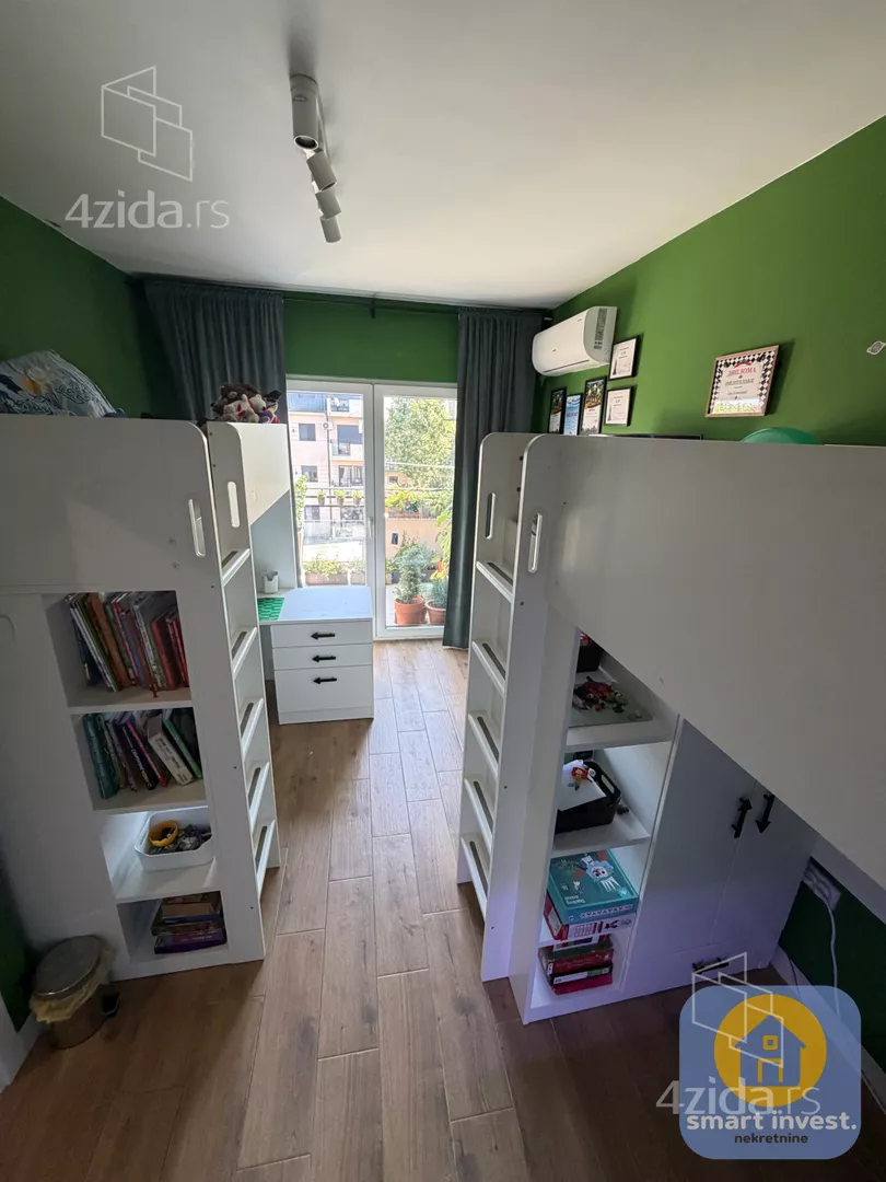 Troiposoban stan | 4zida