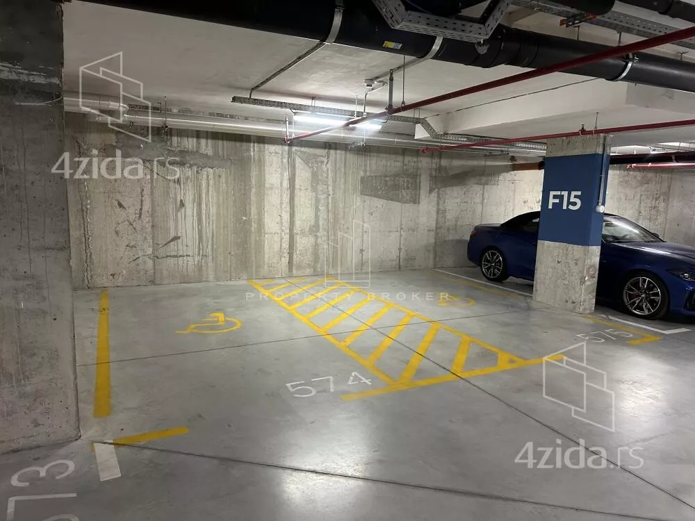 Garaža | 4zida
