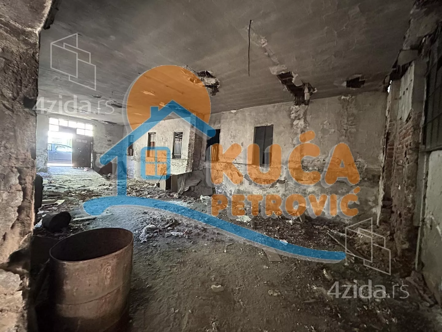 Lokal | 4zida