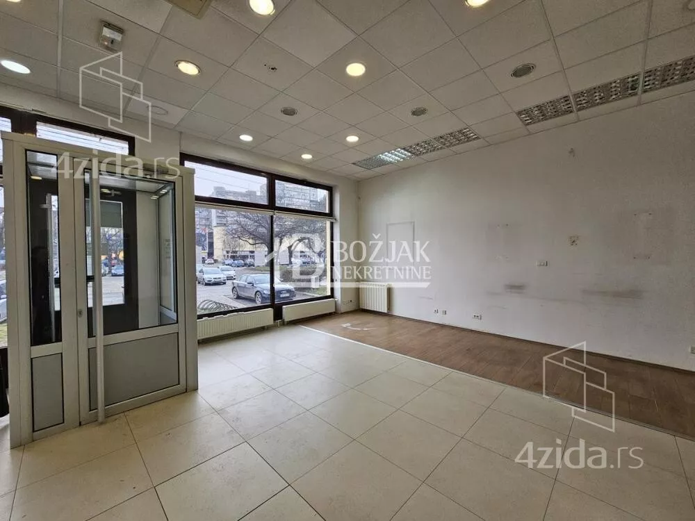 Poslovni prostor | 4zida