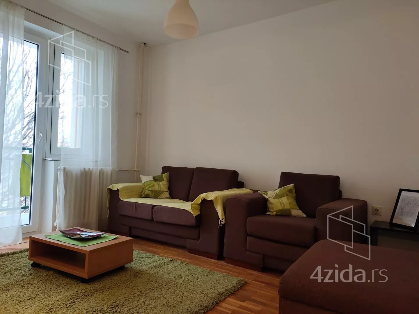 Dvoiposoban stan | 4zida