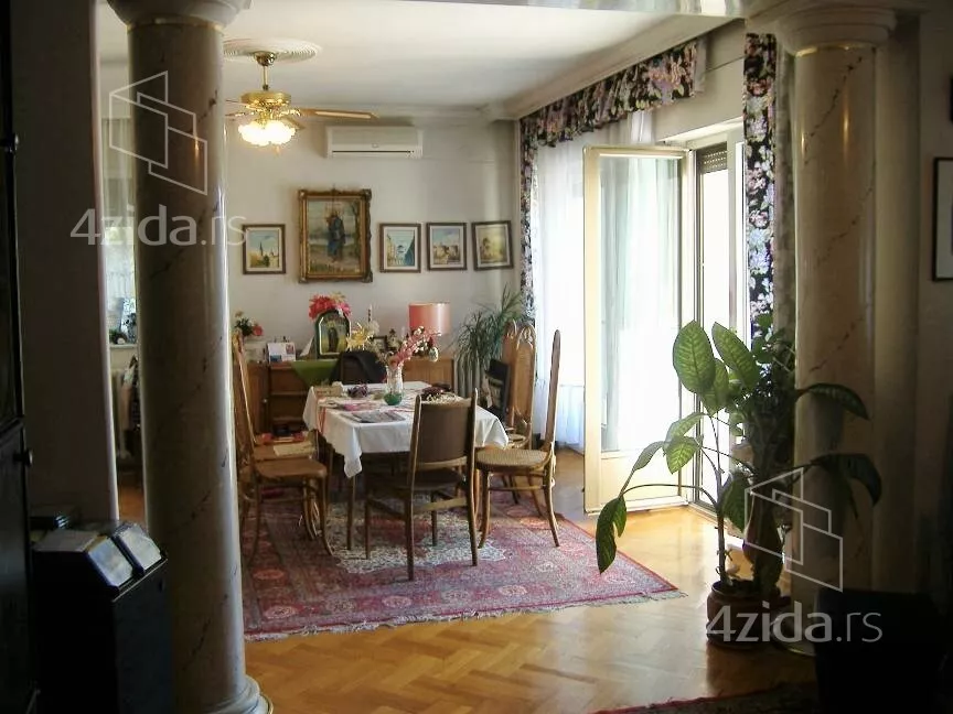 4-etažna kuća | 4zida