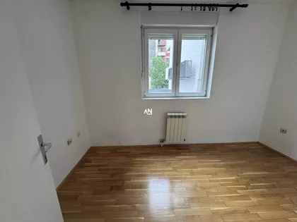 Sredačka | 4zida.rs