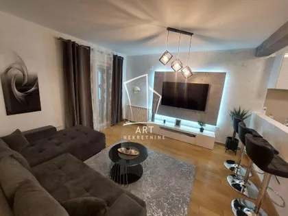 Šumadijska | 4zida.rs