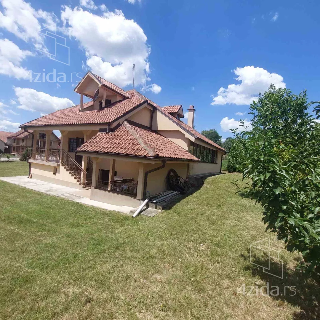 3-etažna kuća | 4zida